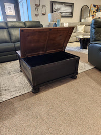 Valebeck T468 Coffee Table