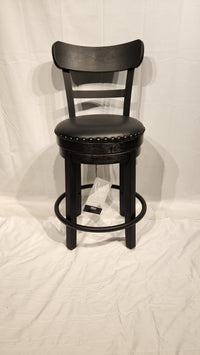 Valebeck D546 Counter Height Bar Stool