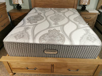 Quintessence Hybrid Medium Mattress