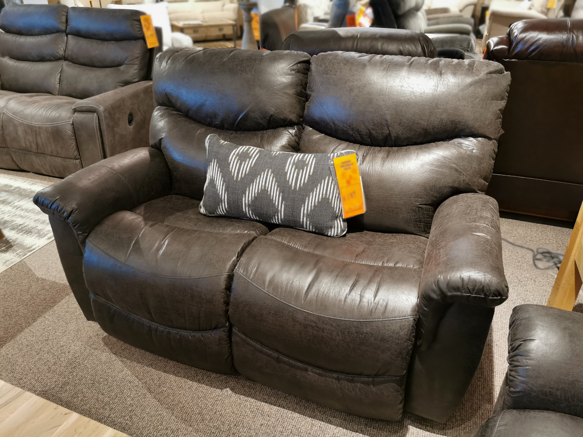 521 James Loveseat