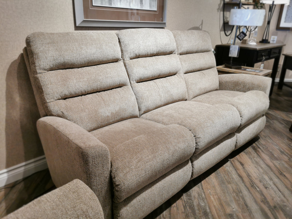 786 Liam Reclining Sofa