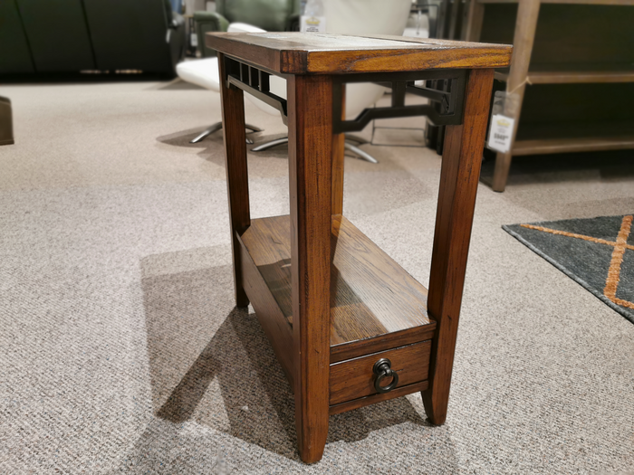 5013 Chairside End Table by Null Furniture: Oak veneer side table with drawer & lower shelf, ideal for carpets.