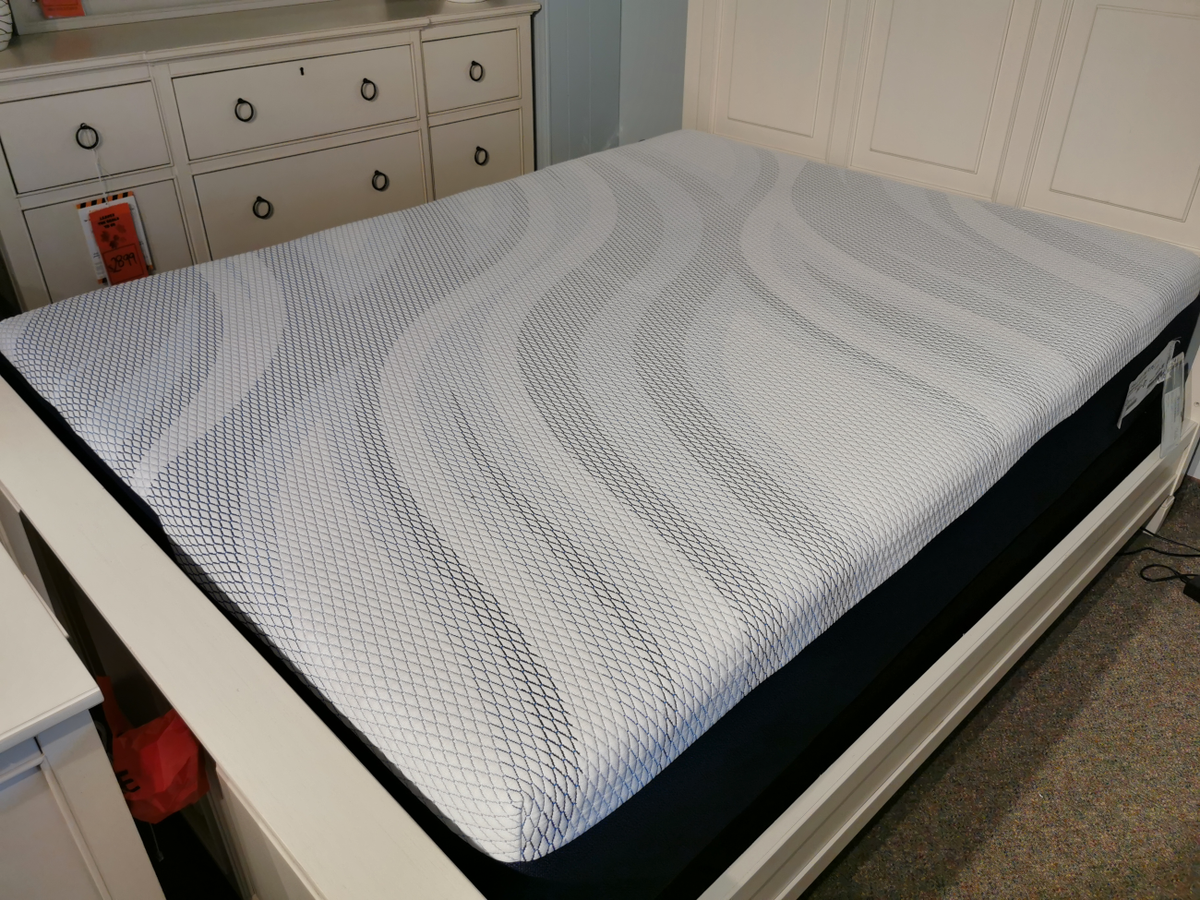 F30LTX Plush Mattress