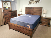 Casual Lancaster 817 Queen Bed