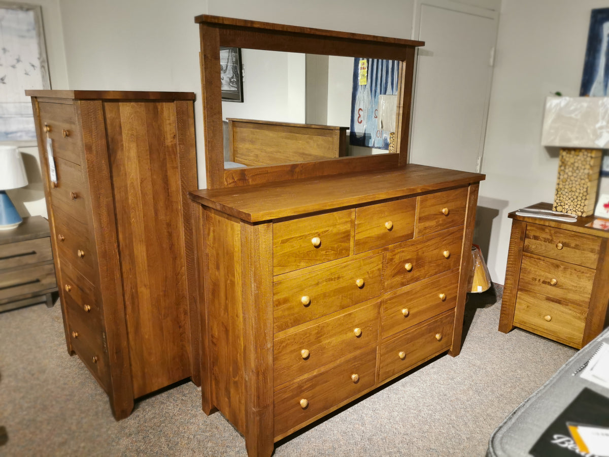 250 Rough Sawn 9-Drawer Dresser