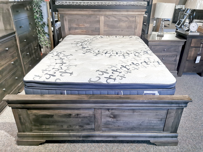 262 Bayshore Queen Panel Bed