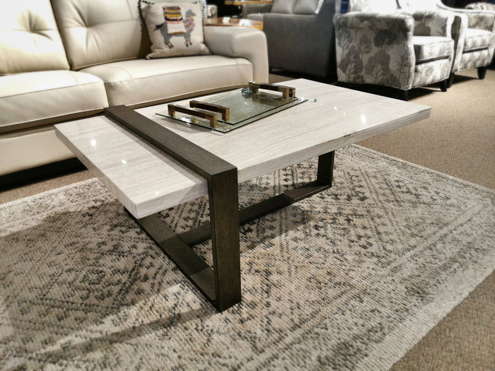 4701 Wiltshire Coffee Table